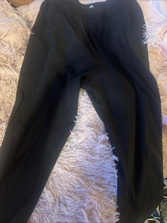 lululemon athletica Pants - Lululemon size 6 pants black